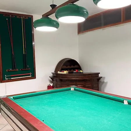 Bed & Breakfast Loft Style Taverna