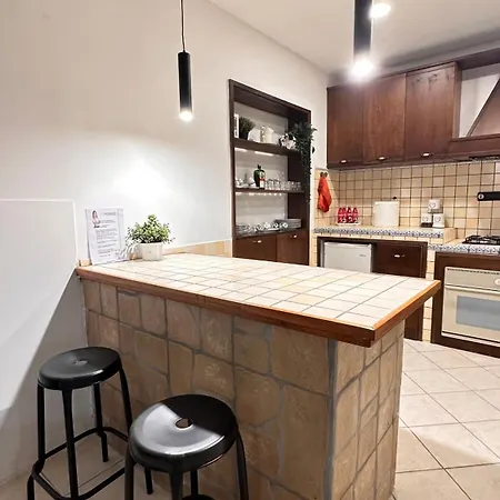 Bed & Breakfast Loft Style Taverna *