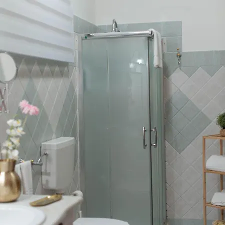 Loft Style Taverna Con Sala Giochi Bed and Breakfast